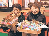 縁起の良い塩でお守り２００個作成　小矢部の飲食・雑貨の店「ペコット！」が受験生応援