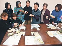 ハトムギ商品化続々　小矢部の農業団体、ハーブティーやあられ