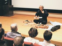 井波彫刻、米国に受注窓口　南砺で報告会、巡回展の実演や体験人気