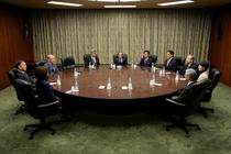 日銀、政策金利据え置き