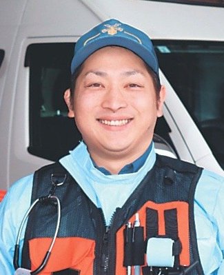 カラフル<br />小矢部消防署津沢出張所消防士長・中田涼さん