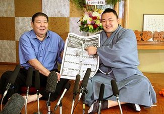 朝乃山新入幕　東前頭１６枚目