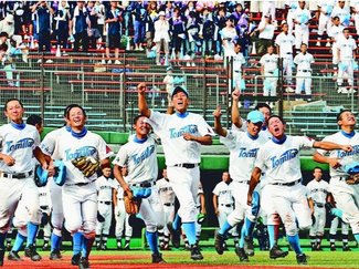 ７月２７日の歴史 <br />富山工 初の甲子園　２０１２年