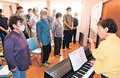 安靖氷見共同作業所６年ぶり合唱へ一丸　１８日に音楽家招き演奏会
