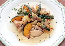 鶏肉とカボチャのオイル焼き　はちみつと黒ごまの風味