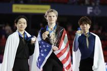 マリニン１強に挑む鍵山と佐藤