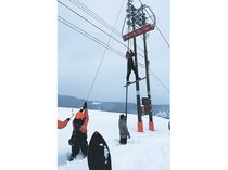 リフト停止２００人救助　牛岳温泉スキー場、けが人なし