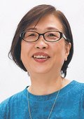 けさの人<br />４４歳から韓国語を学び始めて字幕監修者になった花岡理恵（はなおか・りえ）さん