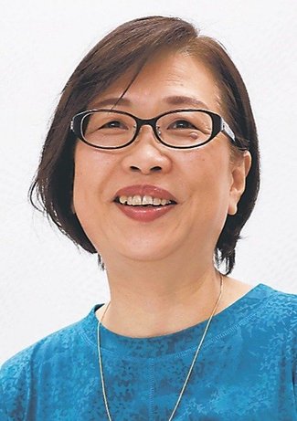 けさの人<br />４４歳から韓国語を学び始めて字幕監修者になった花岡理恵（はなおか・りえ）さん