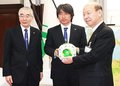 カターレ社長と監督が知事訪問　１７日ホーム開幕戦