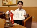 荒木さん（富山）に允許状　北日本将棋名人就位式、「気負わず挑めた」