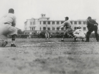 １１月１３日の歴史<br />ベーブ・ルースが富山で本塁打　１９３４年