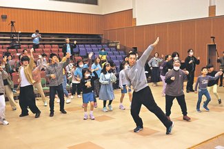 平和の大切さ伝えたい　「大空へ飛べ」９月小矢部公演、高岡の松井さんが戦争体験語る