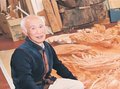 井波の技で「日本神話」表現　南砺の彫刻師・畠山さん、幅４メートル超えの大作