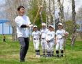 斎藤佑樹さんが野球場開設