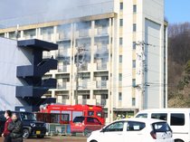 富山・寺町のマンション火災、鎮火（１７日朝）