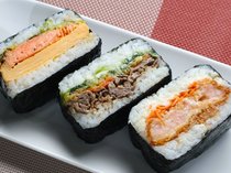 【注目の店】忙しい人の味方おにぎらずとコッペパン「米と麦」（富山市）