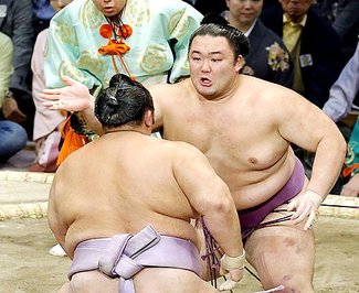 朝乃山は東関脇　大相撲初場所新番付