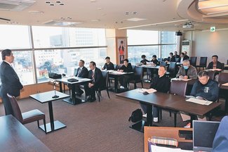 朝間野球高岡市大会５月１４日に開幕　高岡野球協会、２５年度事業計画決める