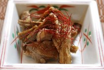 たたきゴボウと豚トロ肉のきんぴら