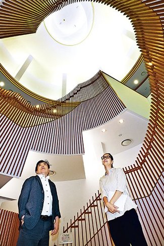 たてものに会いにいく（１）<br />高岡市美術館