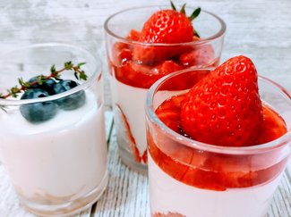 グラスで簡単！お手軽レアチーズケーキ【休日のレシピ(60)】