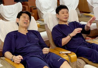 ドラマ「サ道」のナカちゃんさん＆偶然さん、サウナ愛アツアツ　富山のサウナー聖地を訪れて…