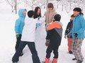 雪上運動会で友情育む　小見小（富山）と白馬北小（長野）、半世紀続く交歓会に笑顔