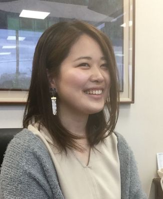 ②靴下デザイナー　【職業別　夢への道－わたしはこうしてなりました！】