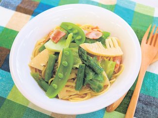 親子でクッキング<br />たっぷり野菜のスープスパゲティ