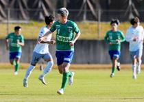 カズ、最年長出場記録更新