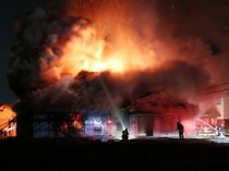 上市・若杉で住宅火災（２４日夜）