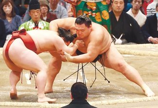 朝乃山、炎鵬封じ９勝目　大相撲春場所１０日目