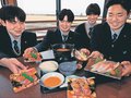 駆除ウニ食べてみて　氷見高海洋科学科が養殖、３月から番屋街ですし・しゃぶしゃぶ提供