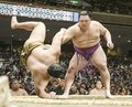 朝乃山、輝退け５連勝　夏場所５日目