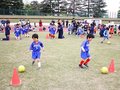 園児らカターレ選手と触れ合う　富山でサッカー教室