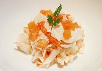 太キュウリとカニかまの梅肉マヨネーズあえ