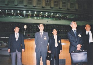 ＜人生のあとさき＞飴久晴さん（１３）コーセル創業者<br />株式公開／会社設立時の５０倍に