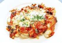 鶏もも肉キノコとトマトソースチーズ焼き