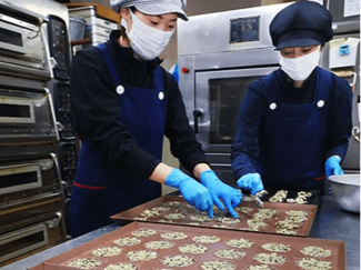 ＜ほっと口福　とやまのお菓子＞６<br />木の葉石　田村萬盛堂（南砺市）