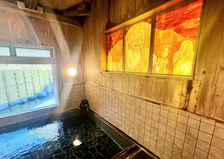 里山の隠れ家的銭湯　地元建設業者が掘り当て【サっぱり湯ったり＋（プラス）】６　大岩不動の湯　