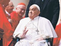 弱者に寄り添う、慈悲と柔軟さでタブー挑戦　教皇フランシスコ評伝