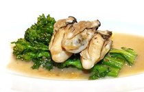 カキと菜の花のストゥファート（蒸し煮）