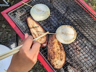 「天湖森」でキャンプ♪<br />雄大な山々眺め、バーベキュー