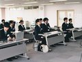 県内企業、新人定着へ研修工夫　部署体験後に配属希望、指導役はマンツーマン