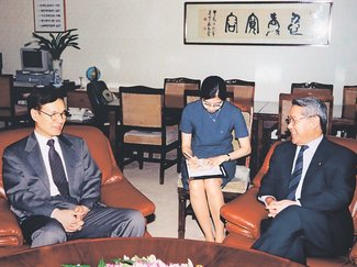 ＜人生のあとさき＞谷内正太郎さん（９）国家安全保障局初代局長<br />戦略的思考／日本外交の地平広げる