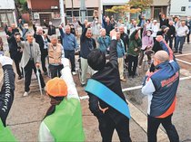 「復興に全力尽くして」「商店街にぎわいを」　高岡市議選告示、有権者１票に思い託す