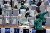 推定投票率は５６％台