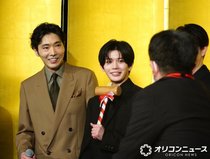 柄本佑、おっとりな長尾謙杜をやさしくフォロー「まだ早いかも！」　舞台裏明かし笑い誘う