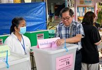 タイ総選挙、投票始まる